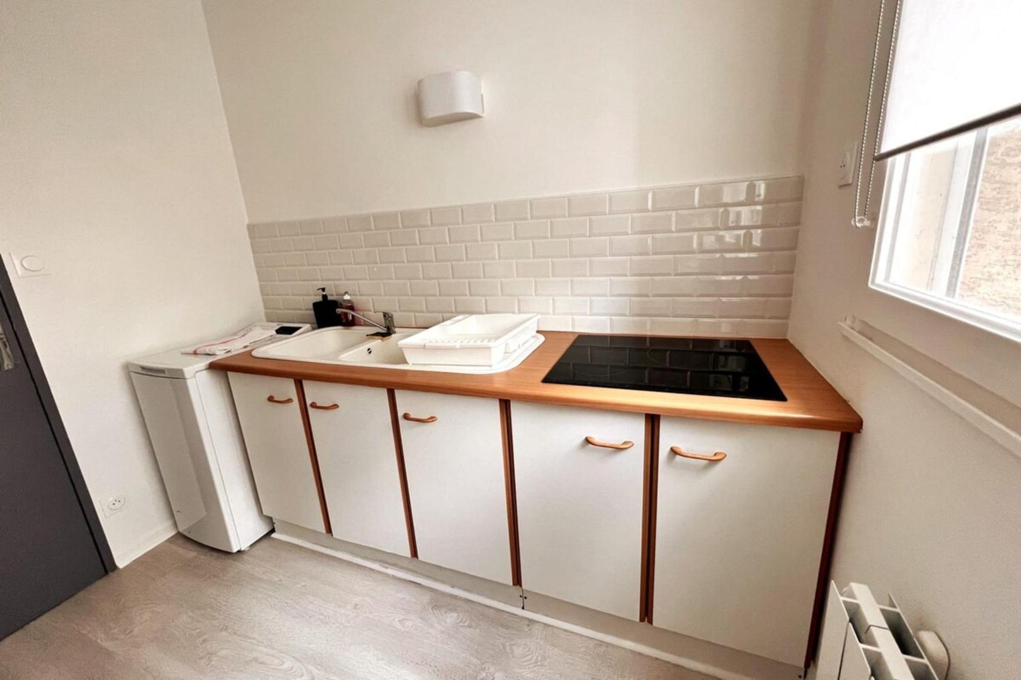 Apartment Centre Superbe F2 Avec Garage *